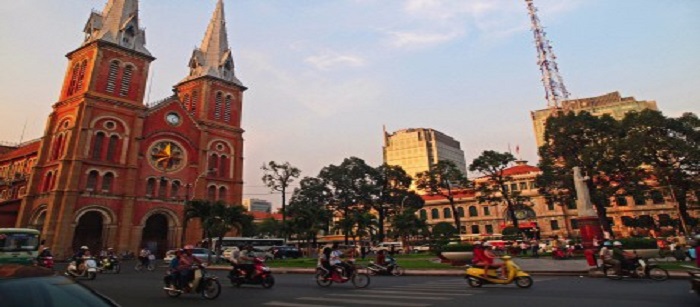 AMAZING CITY TOUR HANOI & HO CHI MINH